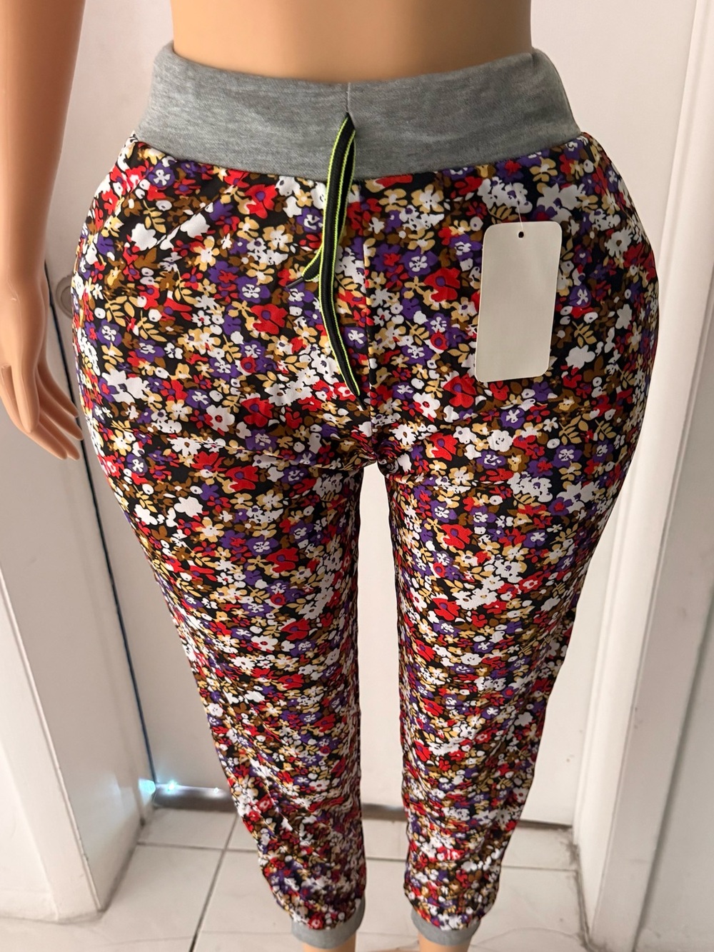 Floral Print Jogger Pants in Multicolor